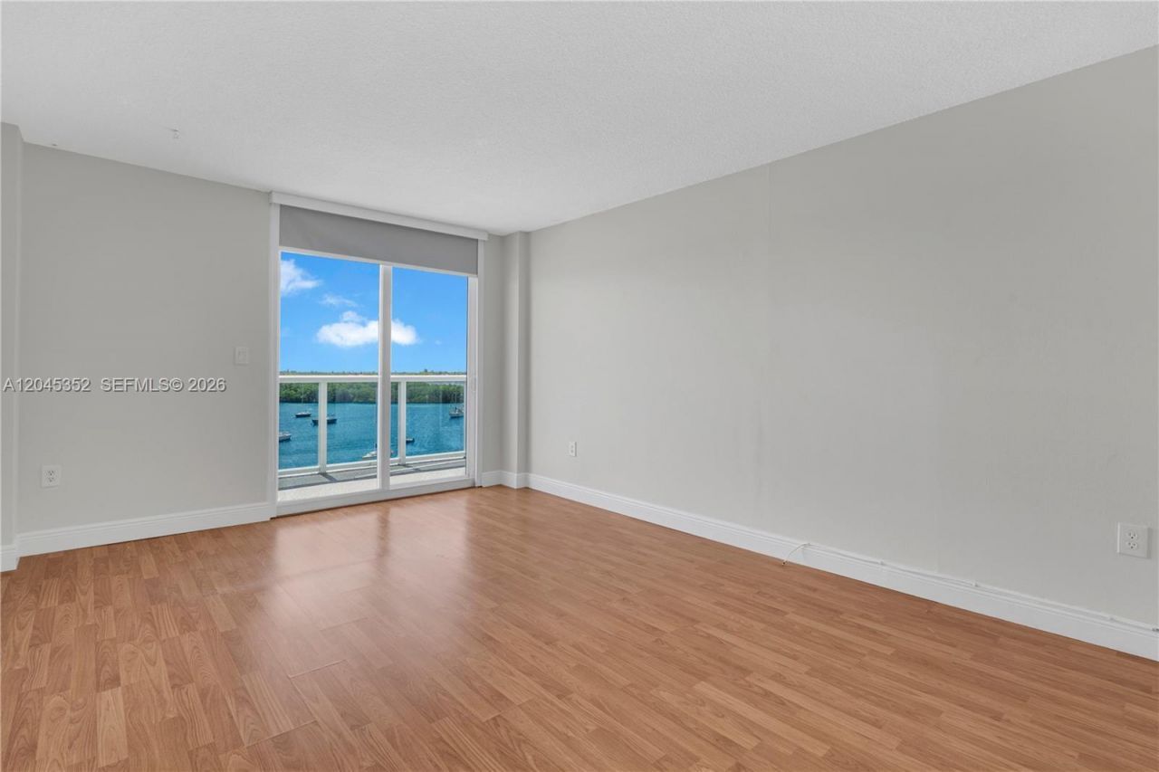 7928 West Dr , Unit 606, North Bay Village, FL 33141 Photo