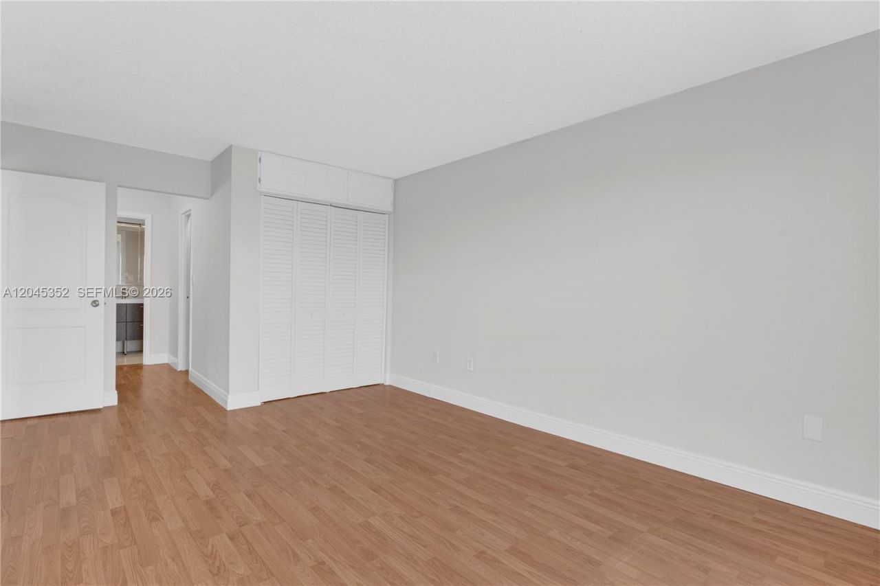 7928 West Dr , Unit 606, North Bay Village, FL 33141 Photo