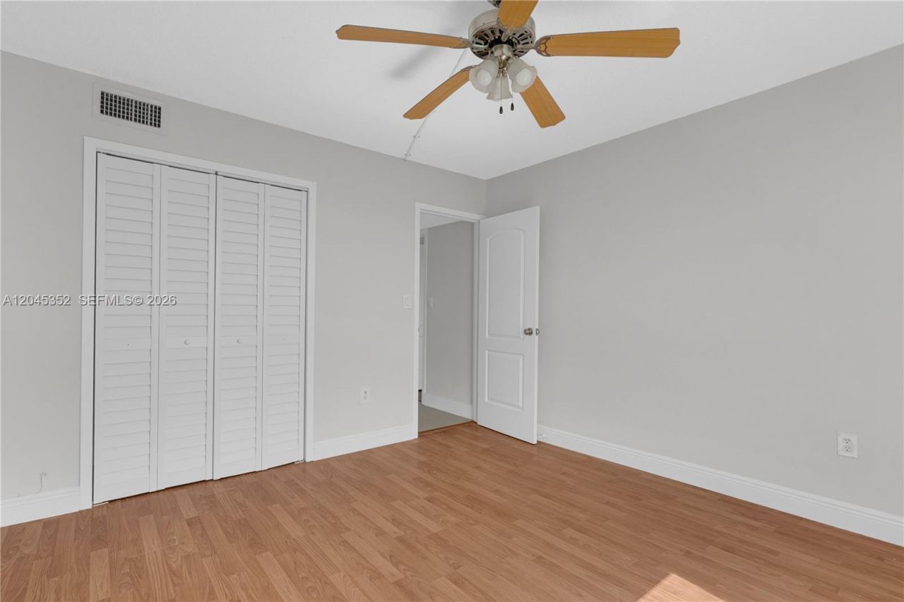7928 West Dr , Unit 606, North Bay Village, FL 33141 Photo