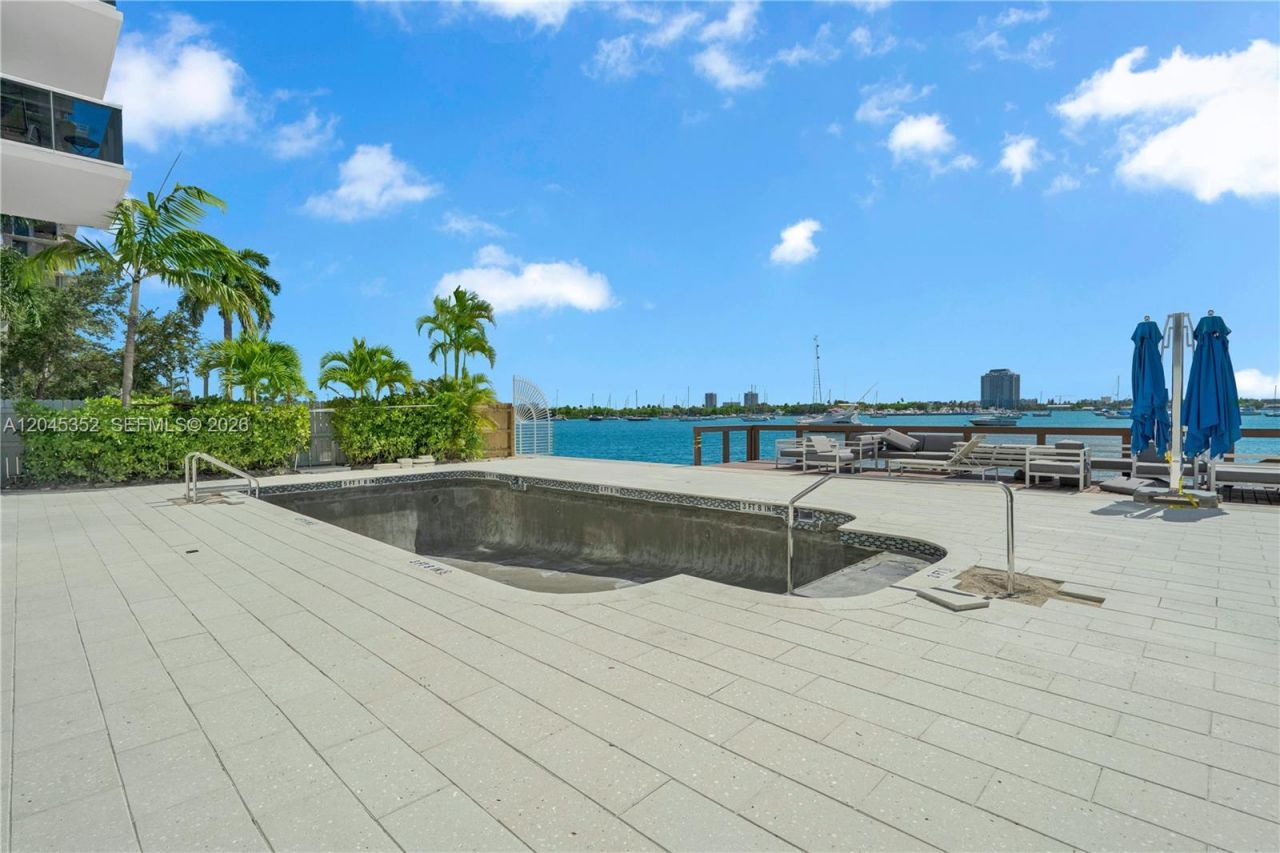 7928 West Dr , Unit 606, North Bay Village, FL 33141 Photo