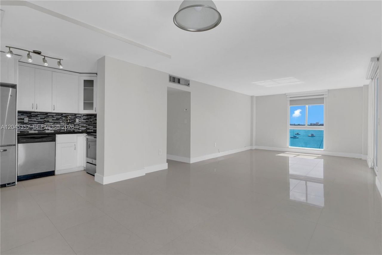 7928 West Dr , Unit 606, North Bay Village, FL 33141 Photo