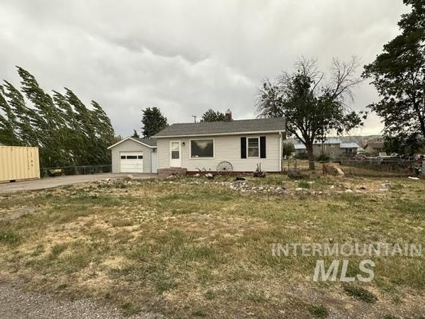 1301 Ridge Ave, Pocatello, ID 83201