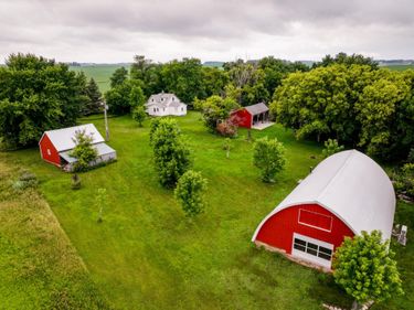345 200th Avenue SW, Appleton, MN 56208