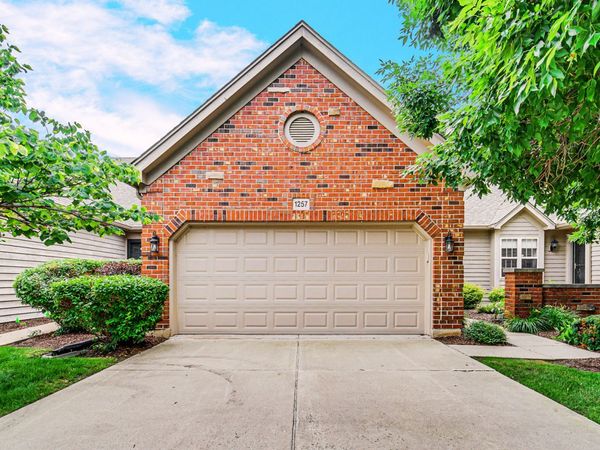 1257 Oakleaf Court , Aurora, IL 60506