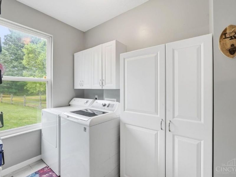 740 Oak Forest Drive, Hamilton Twp, OH 45152 Photo 12