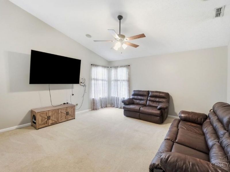 740 Oak Forest Drive, Hamilton Twp, OH 45152 Photo 18