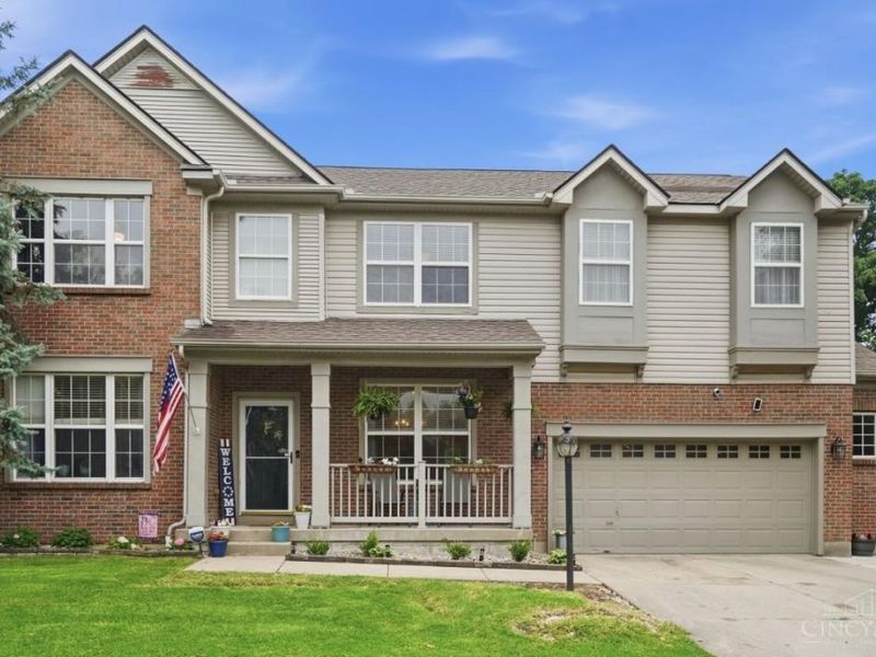 740 Oak Forest Drive, Hamilton Township, OH 45152 Photo 2