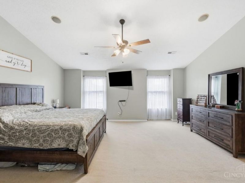 740 Oak Forest Drive, Hamilton Twp, OH 45152 Photo 22