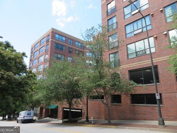 115 W Peachtree Place NW, Unit 702, Atlanta, GA 30313