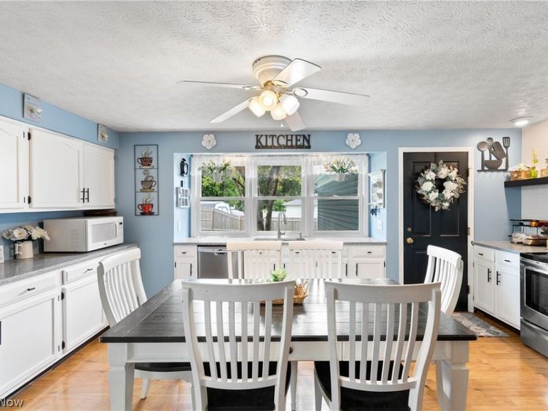 7919 Windbur Circle NW, North Canton, OH 44720 Photo 15
