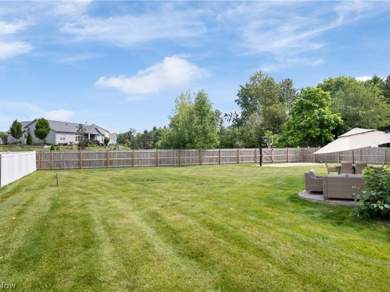 7919 Windbur Circle NW, North Canton, OH 44720 Photo 6