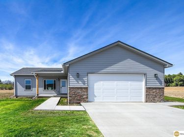 210 Harvest Hills Drive, Woodbine, IA 51579