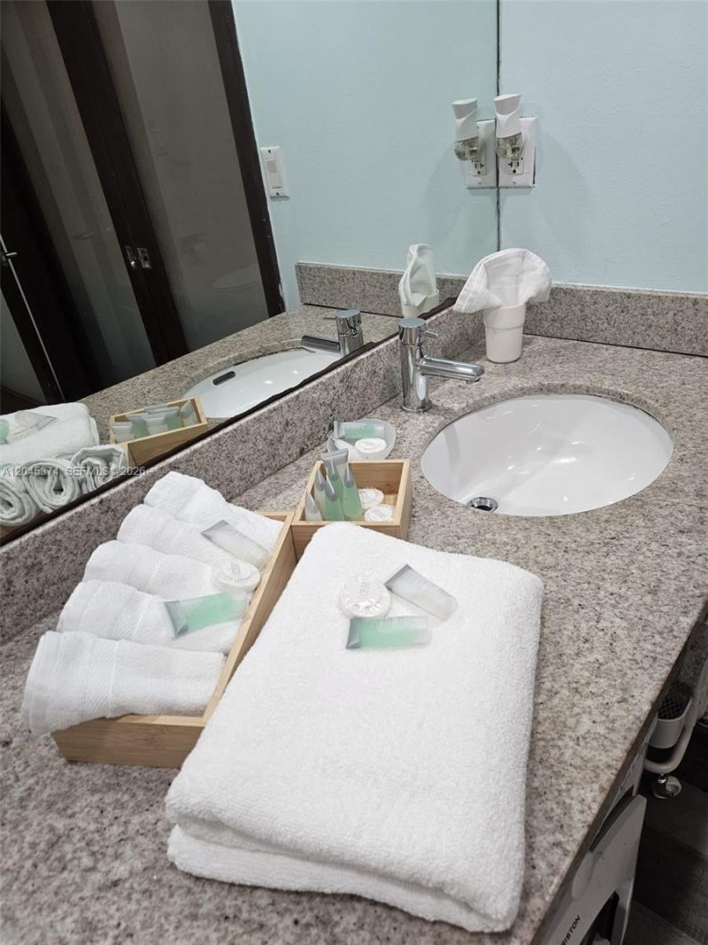 1024 Ocean Dr , Unit A305, Miami Beach, FL 33139 Photo