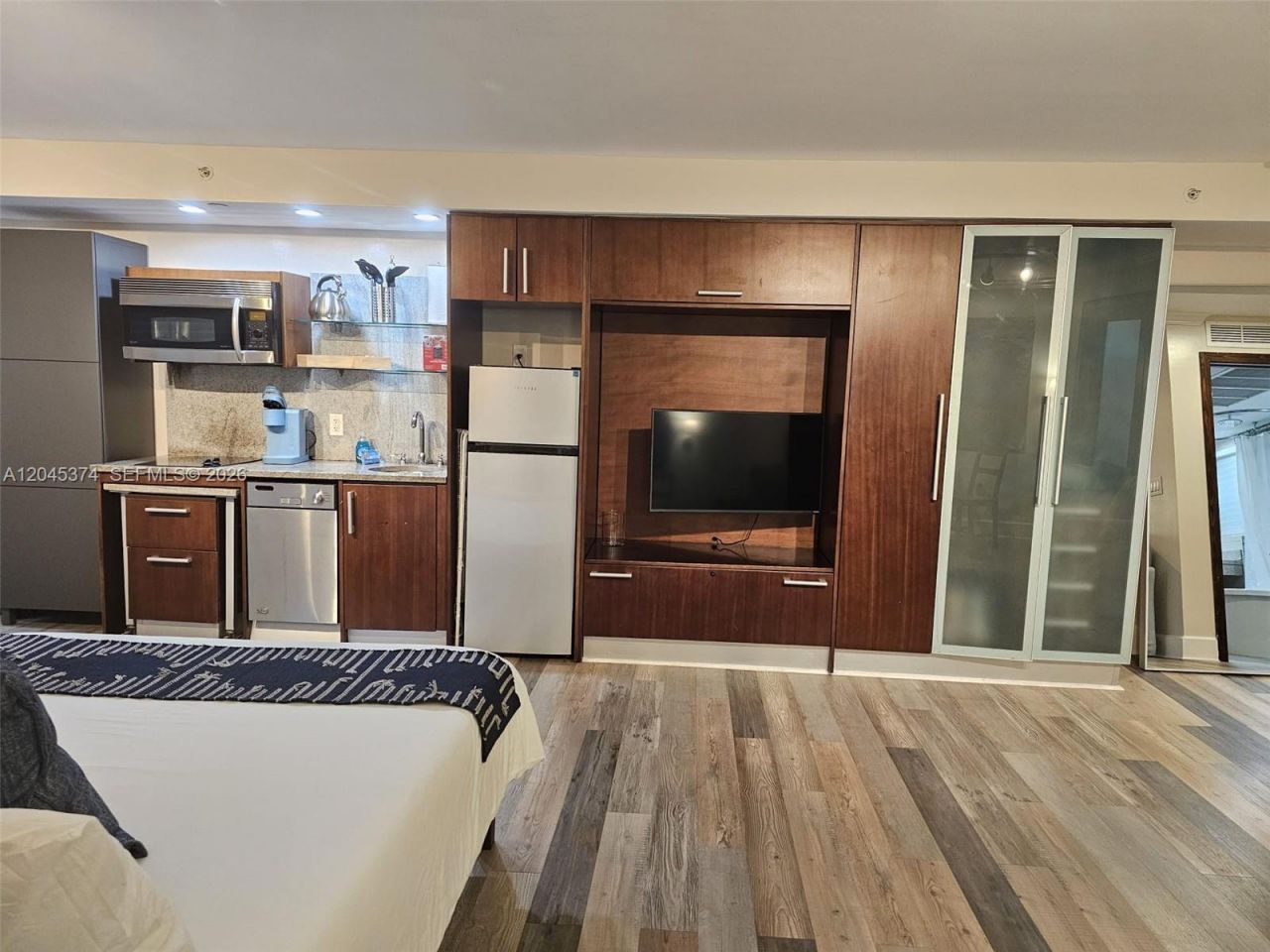 1024 Ocean Dr , Unit A305, Miami Beach, FL 33139 Photo