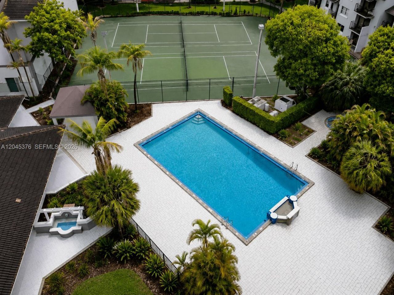 7090 NW 179th St , Unit 108, Hialeah, FL 33015 Photo