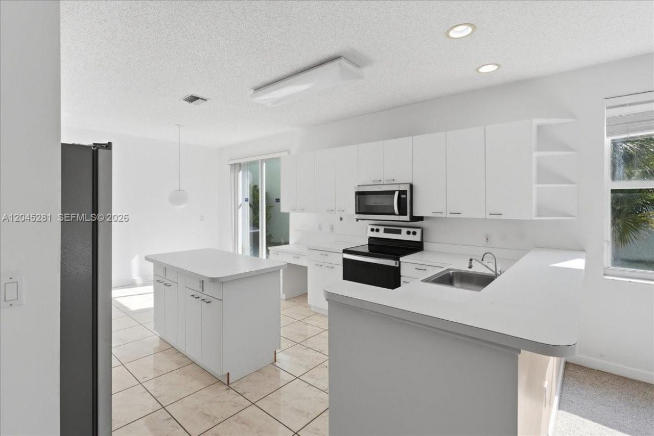 Please Call For Address, Pembroke Pines, FL 33028 Photo