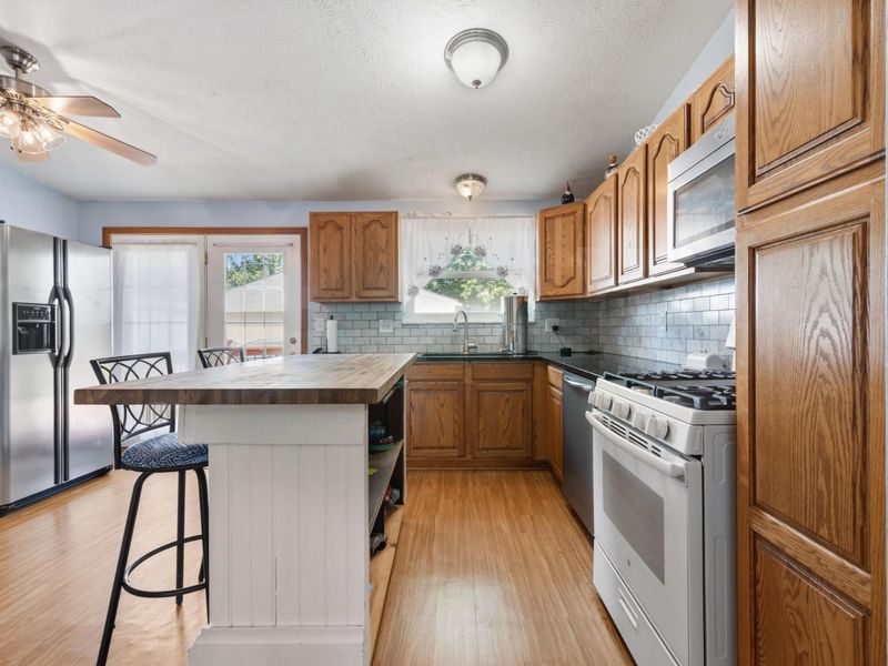 3153 Portman Road, Columbus, OH 43232 Photo 10