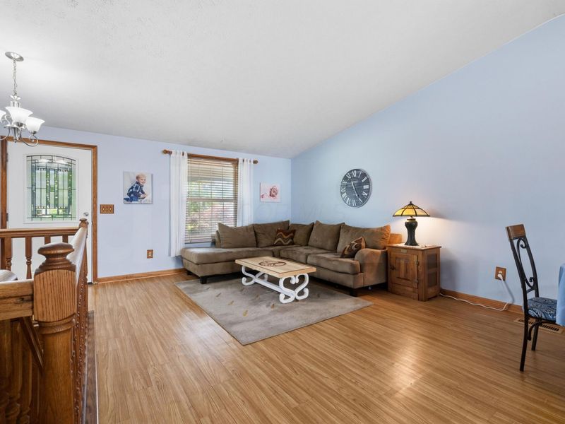 3153 Portman Road, Columbus, OH 43232 Photo 6