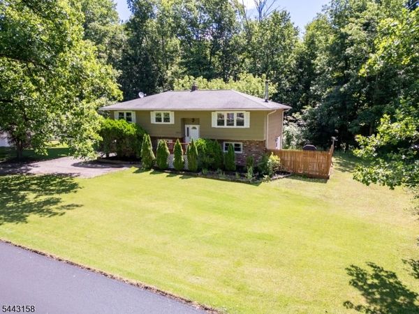 102 Andover Sparta Rd, Andover, NJ 07860
