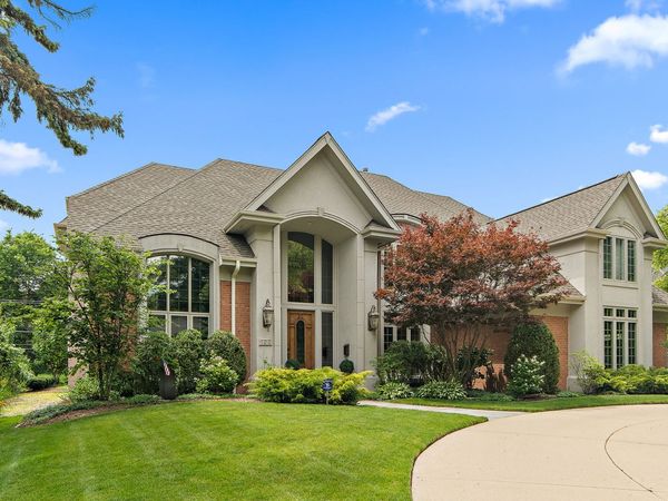 122 Springlake Avenue, Hinsdale, IL 60521