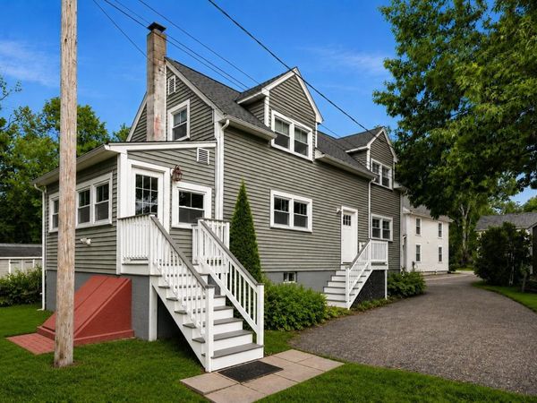 30 River Street, Exeter, NH 03833