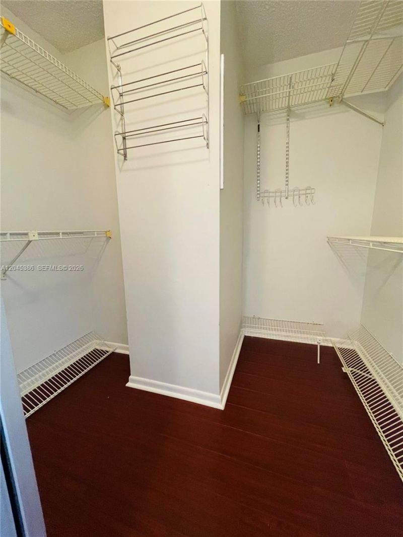 919 Hillcrest Dr , Unit 302, Hollywood, FL 33021 Photo