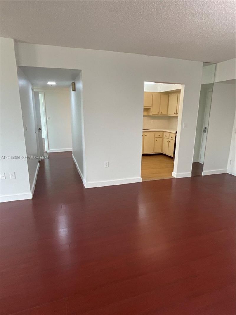 919 Hillcrest Dr , Unit 302, Hollywood, FL 33021 Photo