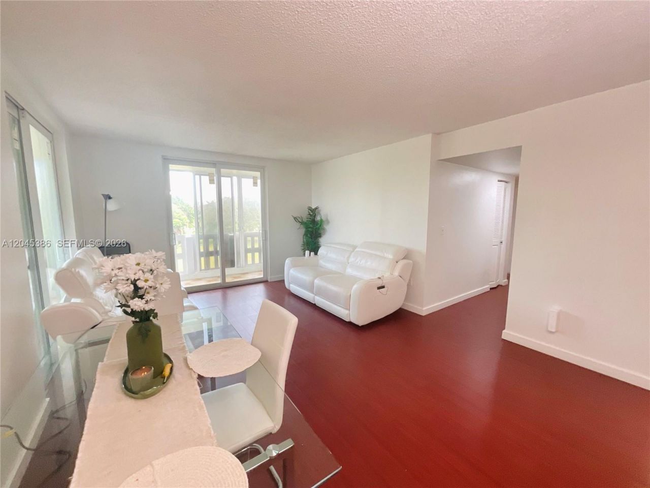 919 Hillcrest Dr , Unit 302, Hollywood, FL 33021 Photo