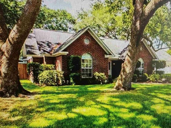 2778 Chickering Rd, Pensacola, FL 32514