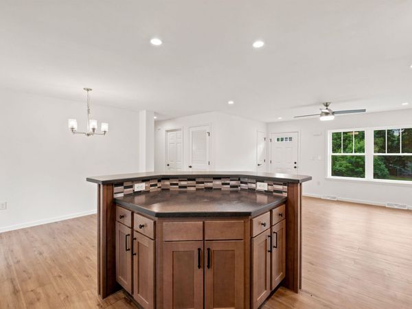 28 Cottage Place, Ashland, NH 03217