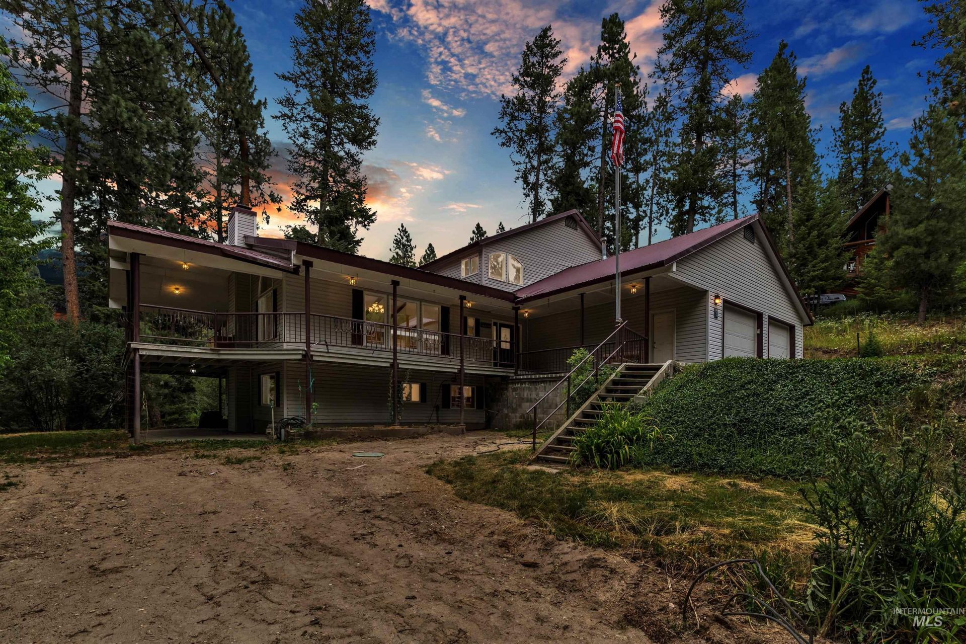 9 Twilight Dr, Garden Valley, ID 83622 Main Photo