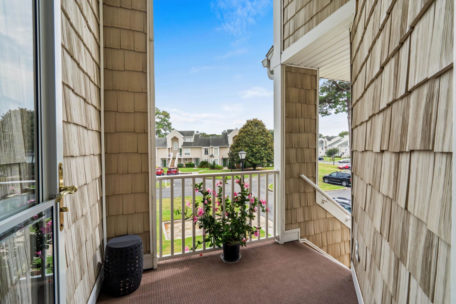 3877 Myrtle Pointe Dr. Photo 6