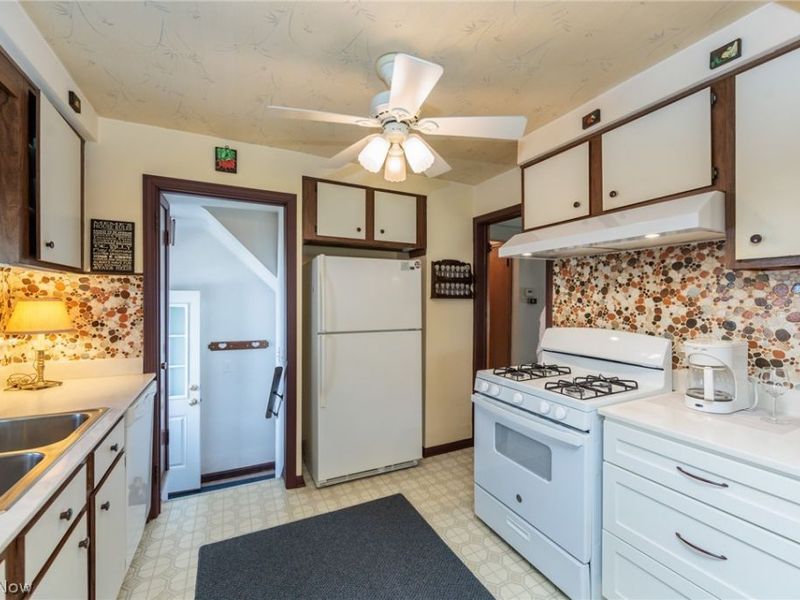6025 E 135th Street, Garfield Heights, OH 44125 Photo 10