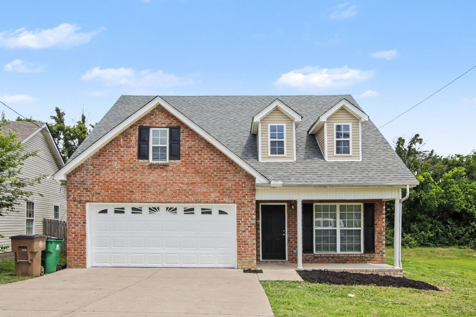 1069 Lakewalk Dr, Antioch, TN 37013 Main Photo