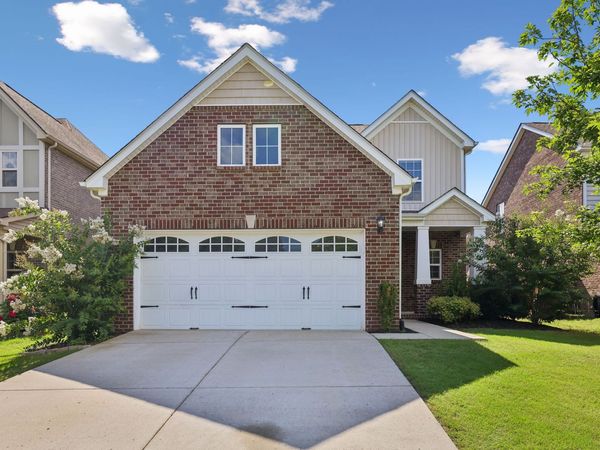 1413 Woodside Dr , Lebanon, TN 37087