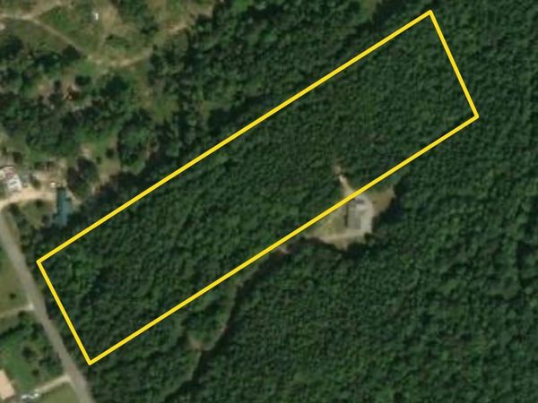 498 Gobbler Dr , Holladay, TN 38341