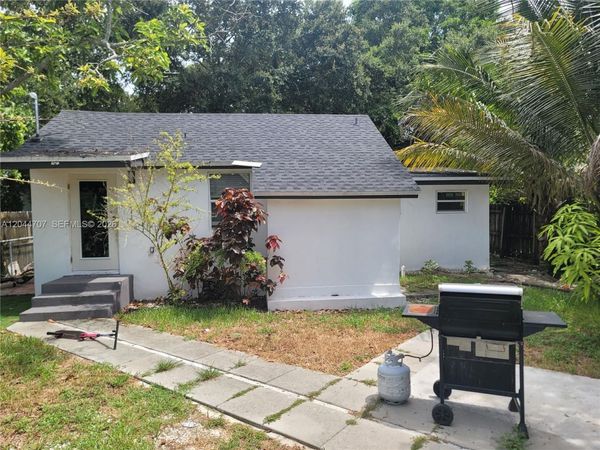 512 NW 96th St , Unit B, Miami, FL 33150