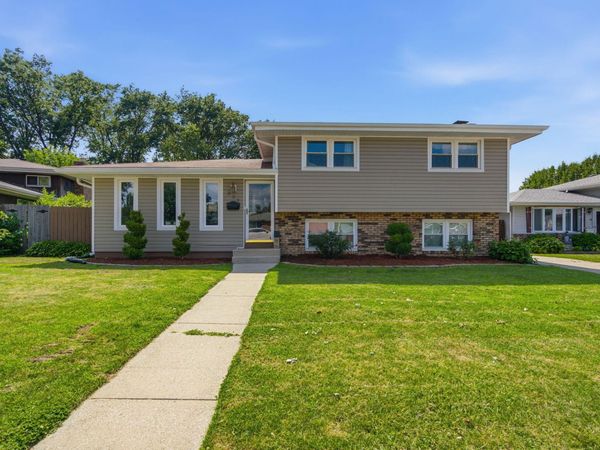 322 N Lindberg Street, Griffith, IN 46319