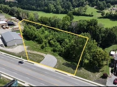 2251 S Highway 421 , Manchester, KY 40962