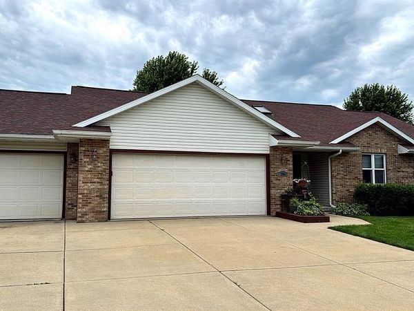 704 Augusta Drive, Waunakee, WI 53597