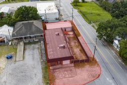 1225 B Avenue photo 4