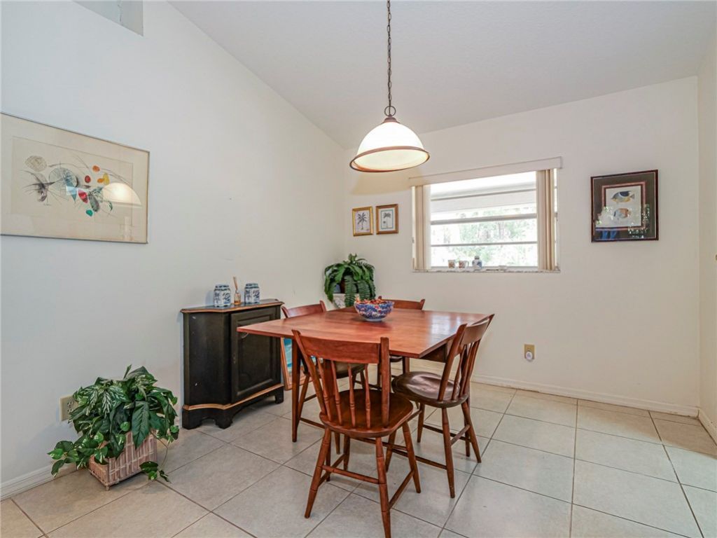 129 Redgrave Drive, Sebastian, FL 32958 Photo
