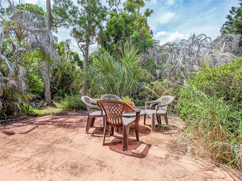 129 Redgrave Drive, Sebastian, FL 32958 Photo