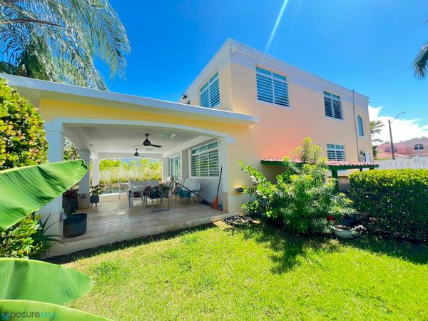 B-6 CALLE ALAMO, Vega Alta, PR 00692
