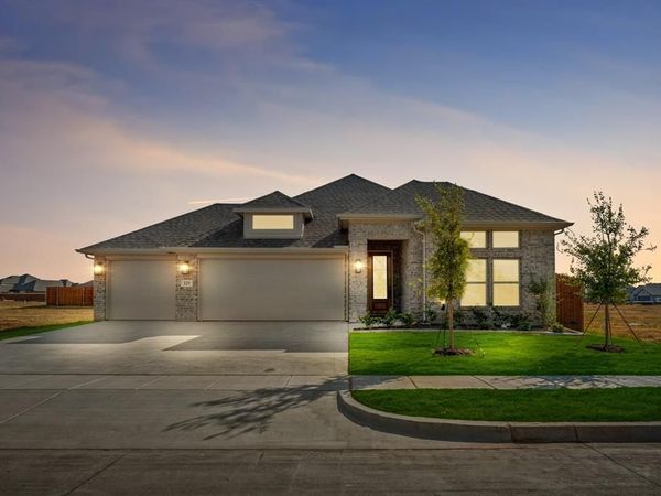 125 Ponce De Leon Drive, Granbury, TX 76048