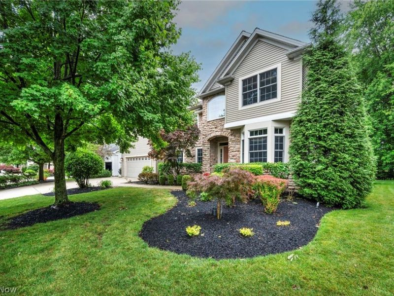 7043 Navajo Trail, Solon, OH 44139 Photo 1
