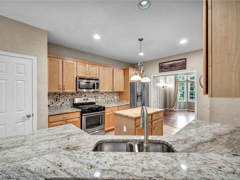 7043 Navajo Trail, Solon, OH 44139 Photo 11