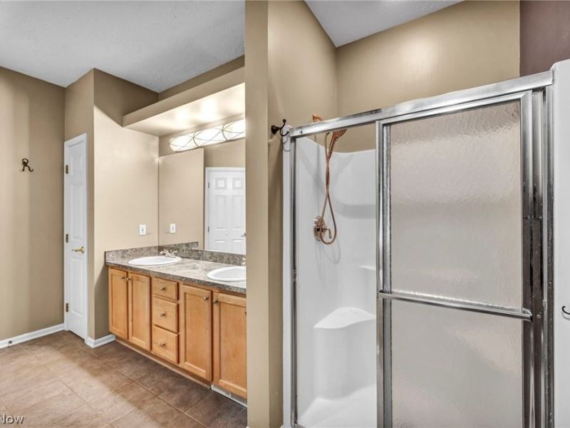 7043 Navajo Trail, Solon, OH 44139 Photo 20