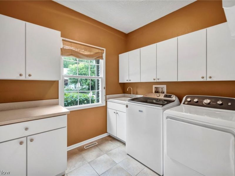 7043 Navajo Trail, Solon, OH 44139 Photo 22