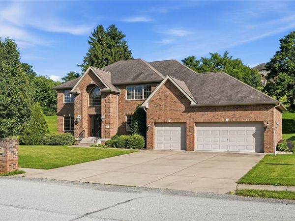 600 Ashton Ct, Irwin, PA 15642